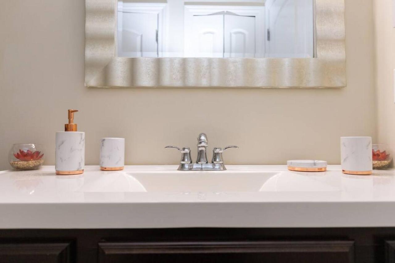 Stylish And Comfortable 1-Br In The Heart Of Detroit Buitenkant foto